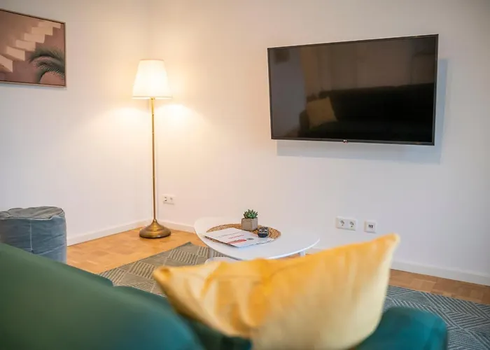 Διαμέρισμα Rr - Modern 53qm - Balcony - Lift *